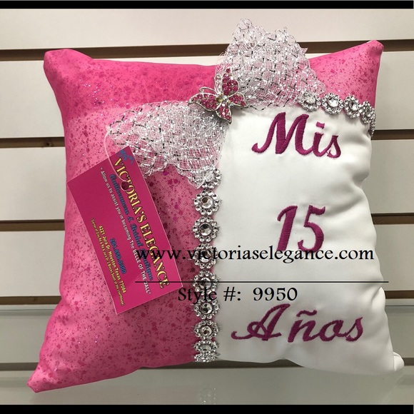 Quinceanera Ring/Tiara Pillow Butterfly Broach - Picture 1 of 1